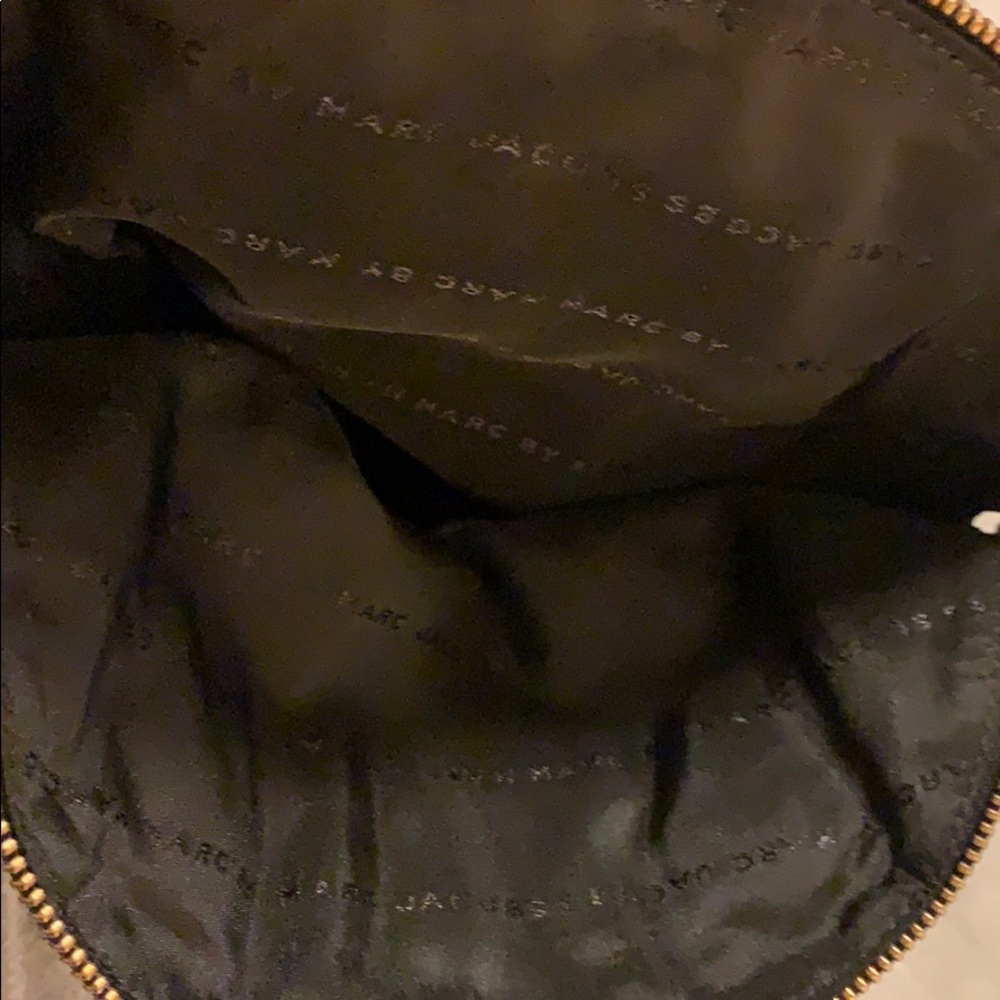 Crossbody - Picture 4 of 4